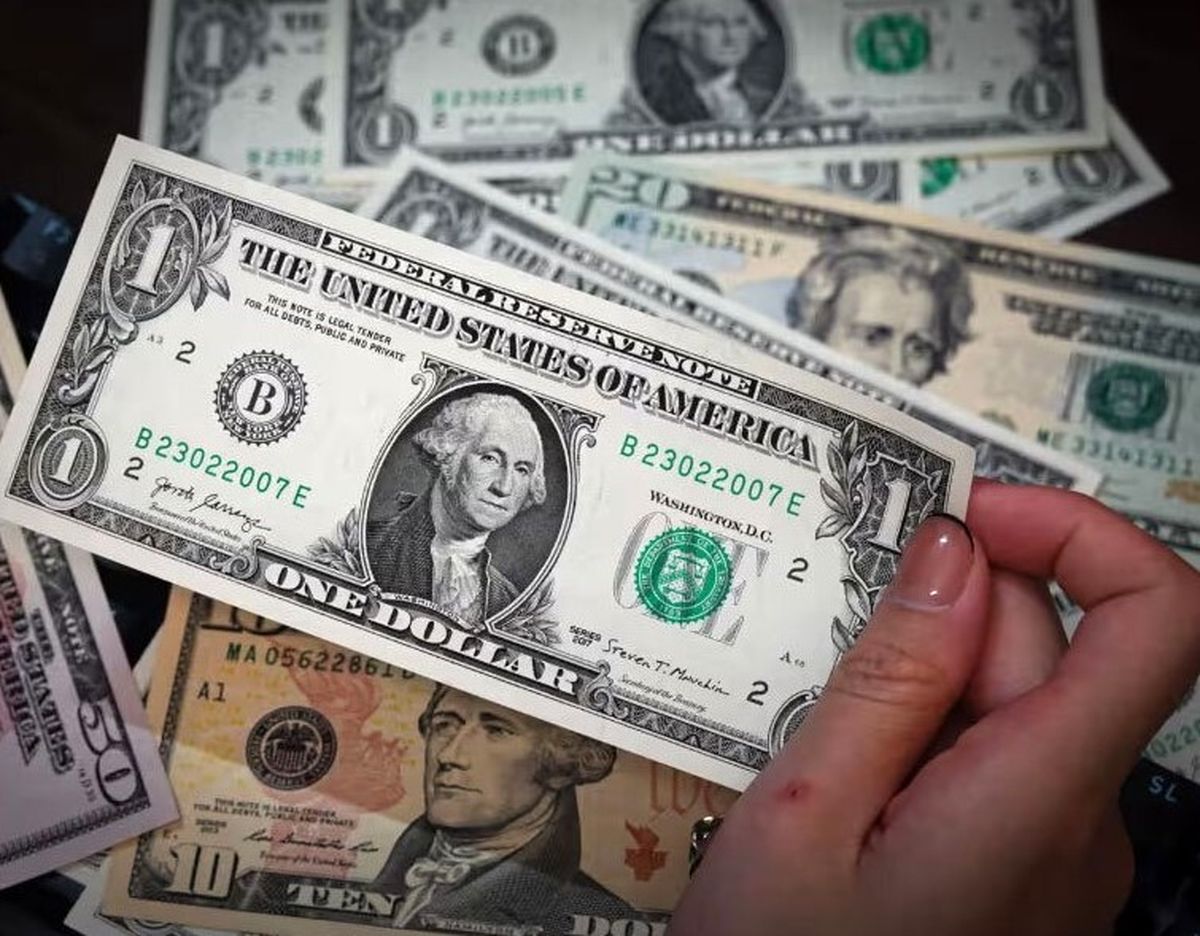 قیمت دلار آزاد امروز یکشنبه ۱۳ مهر ۱۴۰۴ در بازار | سقوط غافلگیرکننده قیمت دلار !