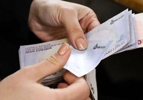بمب خبری برای کارمندان؛ افزایش حقوق به فیش‌ها می‌رسد